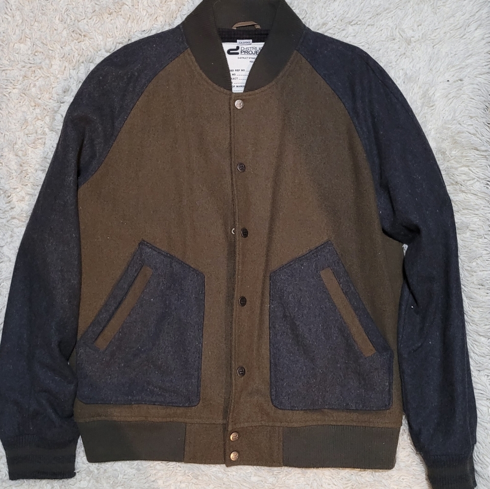 D-struct project wool bomber